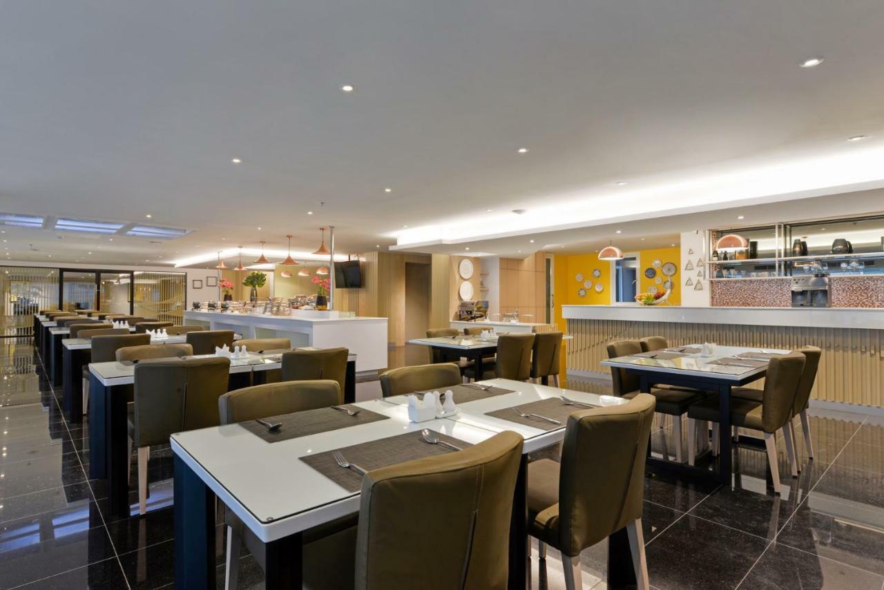 Le D'Tel Bangkok Ξενοδοχείο Εξωτερικό φωτογραφία The restaurant
