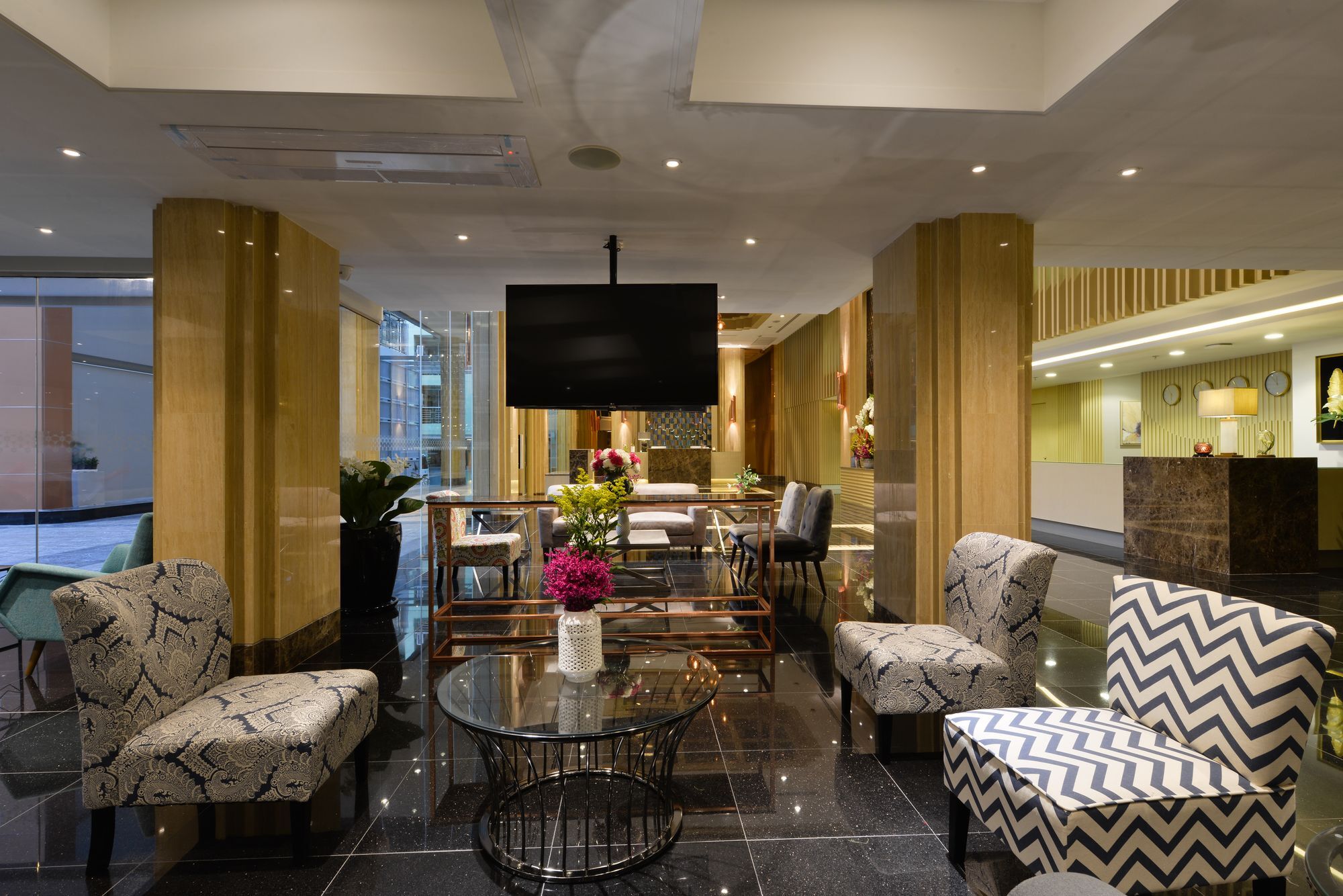 Le D'Tel Bangkok Ξενοδοχείο Εξωτερικό φωτογραφία The lounge at the airport