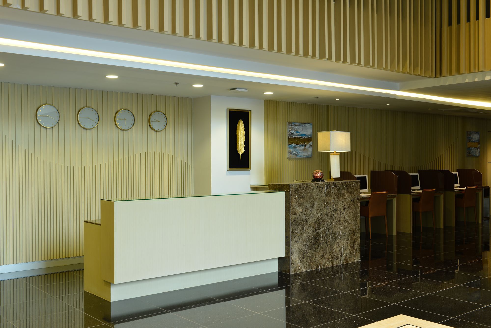 Le D'Tel Bangkok Ξενοδοχείο Εξωτερικό φωτογραφία The lobby of the hotel